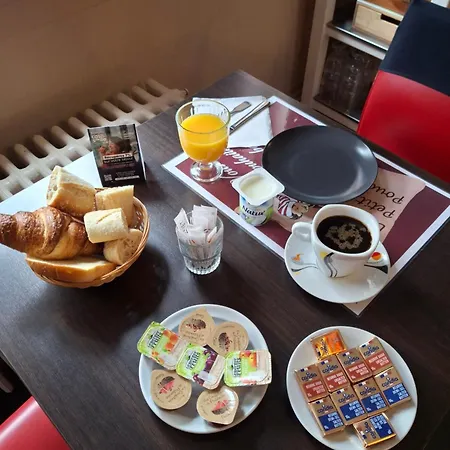Le Petit Poucet Hotel Saint-Lô