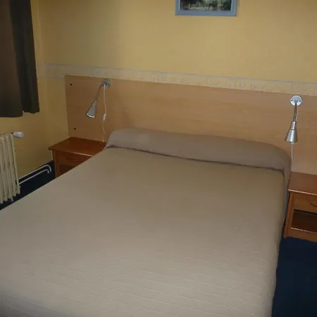 Le Petit Poucet Hotel 2*
