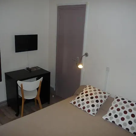 Le Petit Poucet Otel Saint-Lo