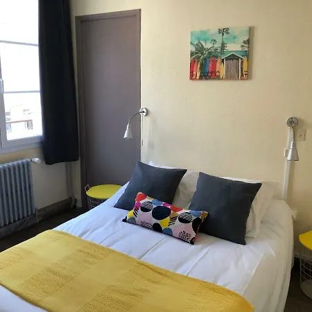Le Petit Poucet Hotel 2*